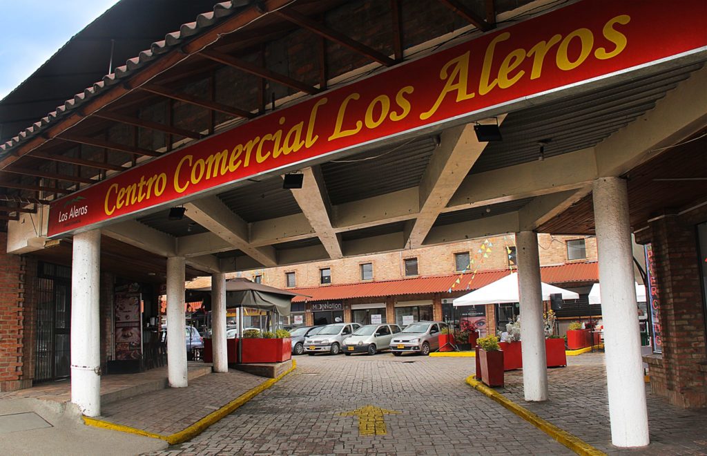 42199180_1409416105861317_8774245326732132352_n